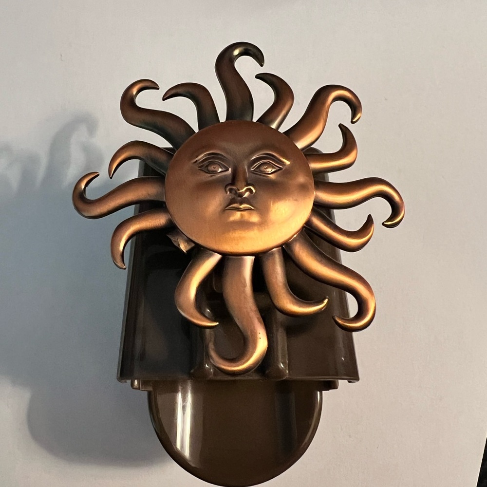 Pier 1 Celestial Sun Electric Fragrance Diffuser